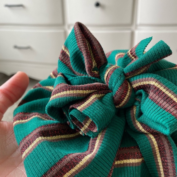 Bunny Knots hat - Picture 2 of 2